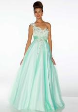 MacDuggal 2661H.  Available in Ivory/Gold, Lavender, Mint